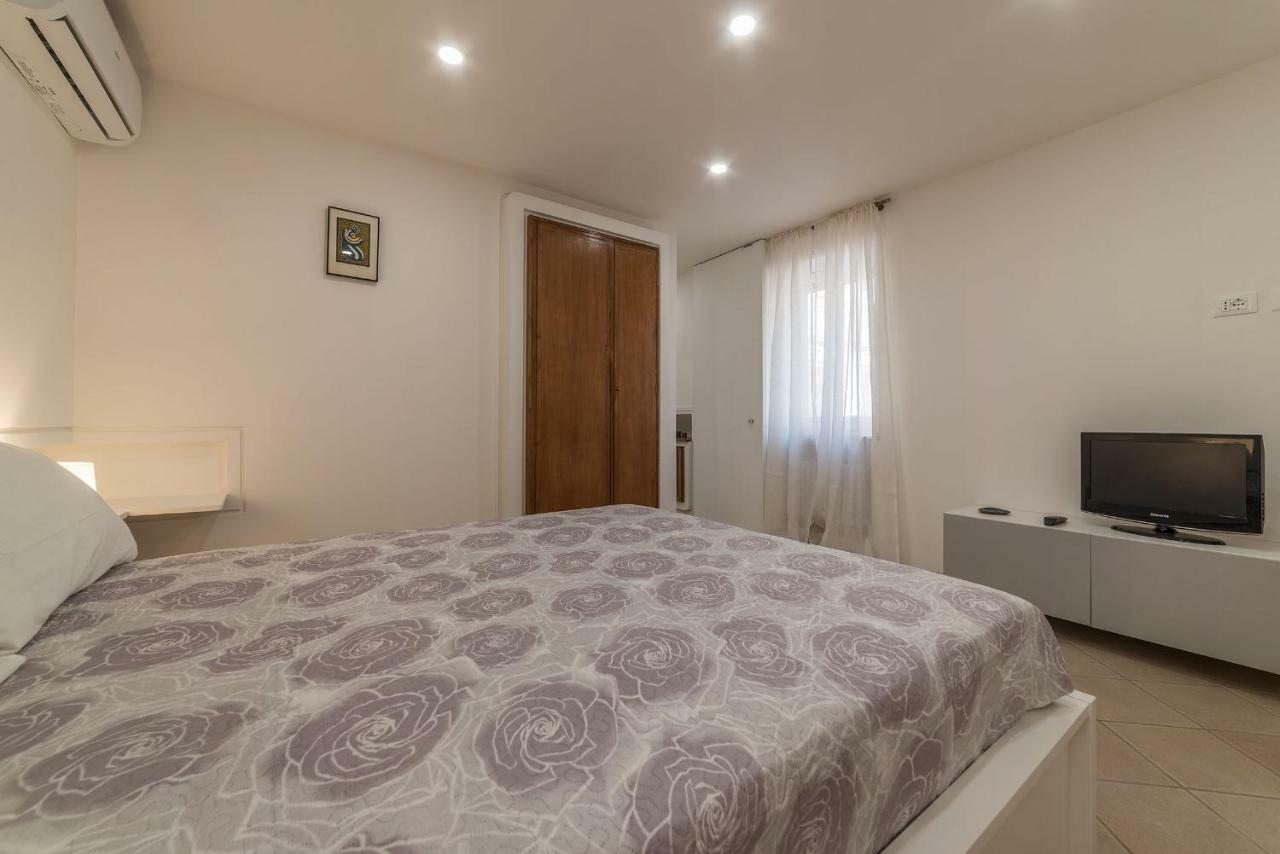 Montecitorio Lovely Apartment Рим Экстерьер фото